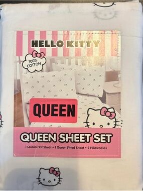 Hello Kitty Queen Sheet Set in White with Pink Accents